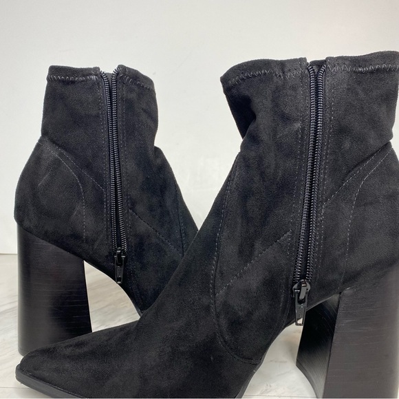 Steve Madden Touchdown Black Faux Suede Bootie 10M - Picture 6 of 13